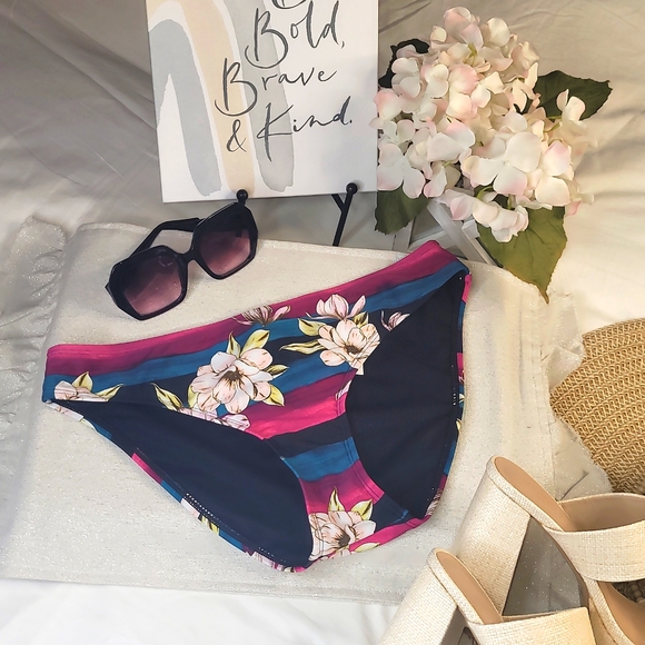 HULA HONEY Black Printed Stretch Lined Moderate Coverage Hipster Swimsuit - Picture 2 of 10